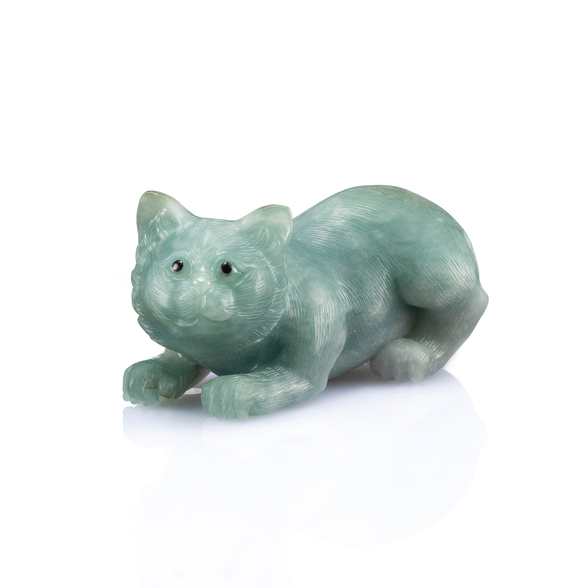 猫雕刻翡翠摆件